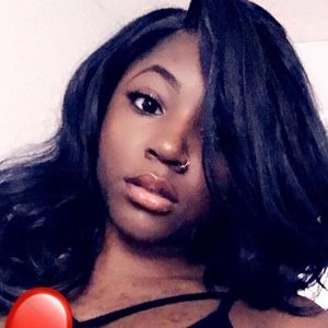 Meet your Posher, Aleta